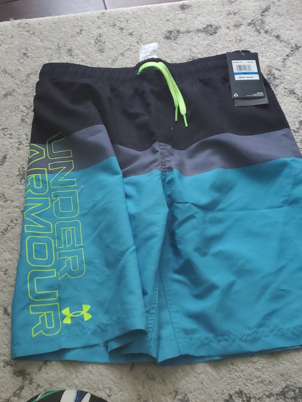 Under Armour Men’s Teal Colorblock Swim Shorts Size Youth XL New With Tags